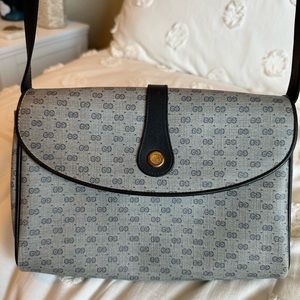 Authentic Vintage Gucci Micro GG PVC Leather Shoulder Cross Body Bag Navy Blue